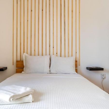Quiet And Classic Studio With Cismigiu Park View Bucharest Exterior photo